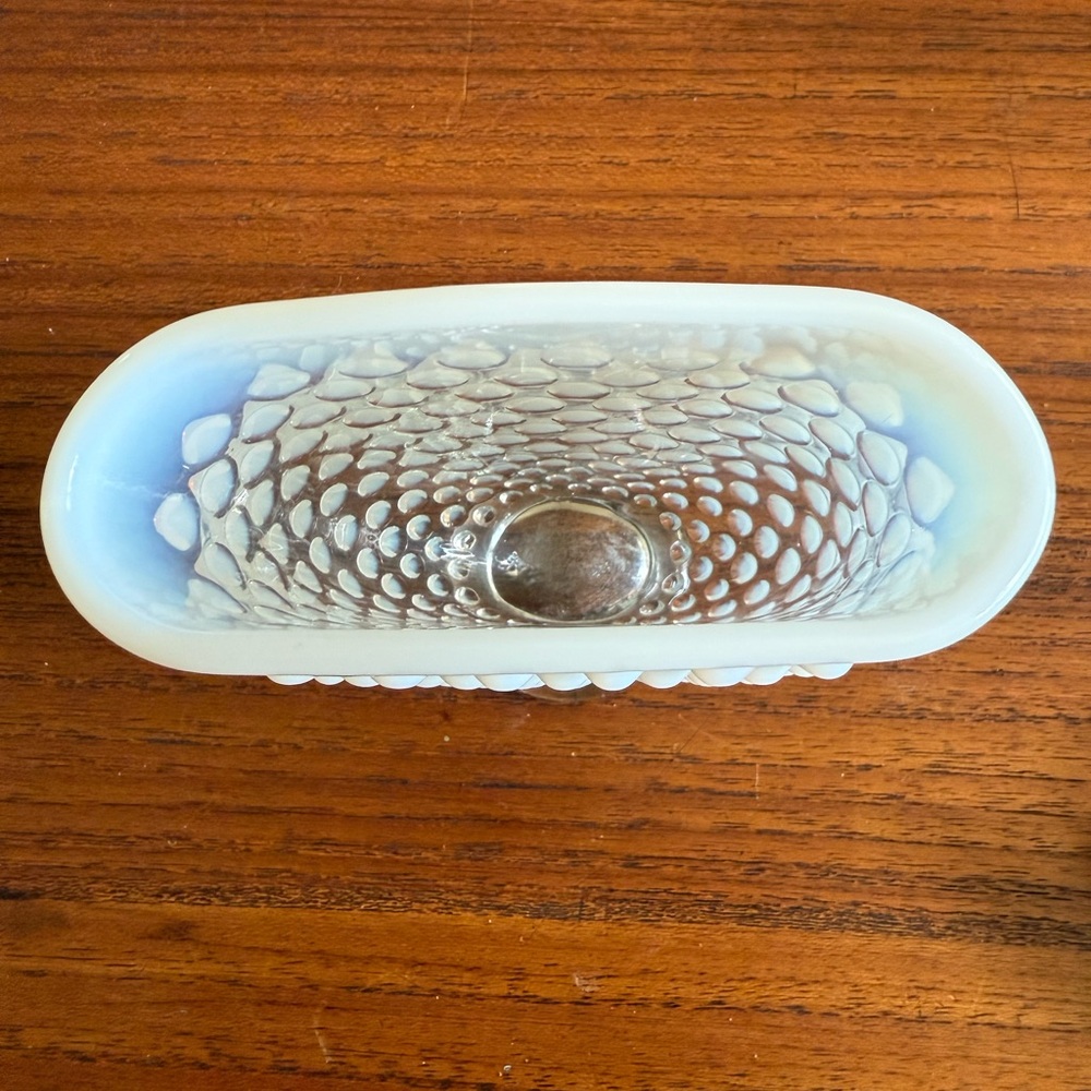 Vintage mini White Hobnail Glass Vase - Picture 5 of 8